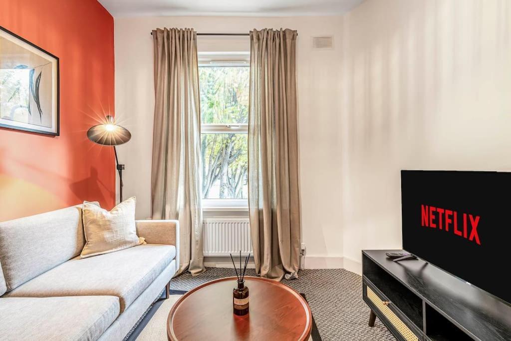 The Belton Retreat * London